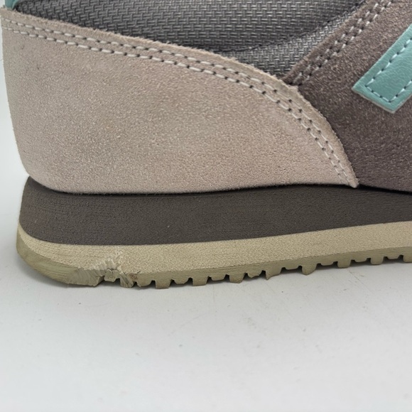 New Balance Women’s 7.5 X J. Crew Grey Suede 620 Lace Up Sneakers - Picture 5 of 9